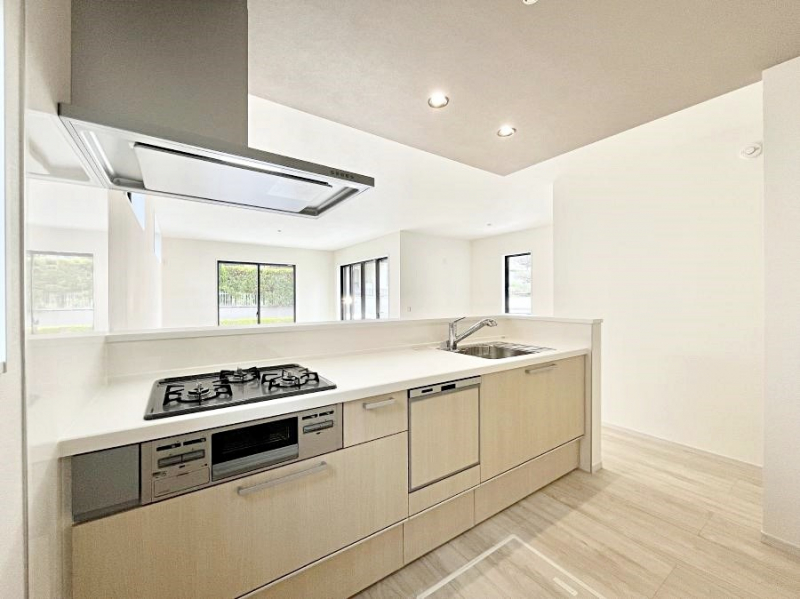 �L�b�`���@���������Ȃ��炲�Ƒ��Ƃ̉�b���y���߂�ΖʃJ�E���^�[�L�b�`��  