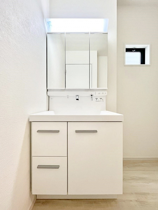 ���ʑ�E���ʏ��@�傫�����₷���O�ʋ��Ő�����������ʑ�́A�g�����Ȃ݃`�F�b�N�┧�̂������ɂ������߂ł��B 