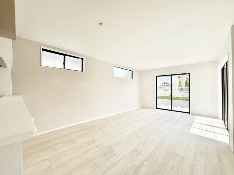 ���r���O�@�k�c�j�͉Ƒ��݂�Ȃ̉��K��ԁI���H���͂������A��b��A�Ƒ��̂Ȃ������������厖�ȃX�y�[�X�ł��B 