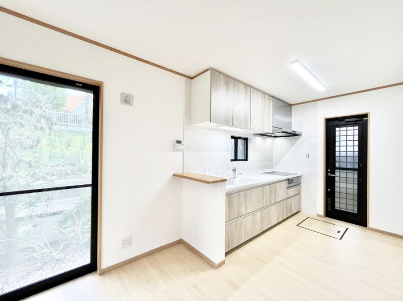 �L�b�`���@�L�X�Ƃ����g������̗ǂ��L�b�`���œ��X�̂��������y�����Ȃ肻��