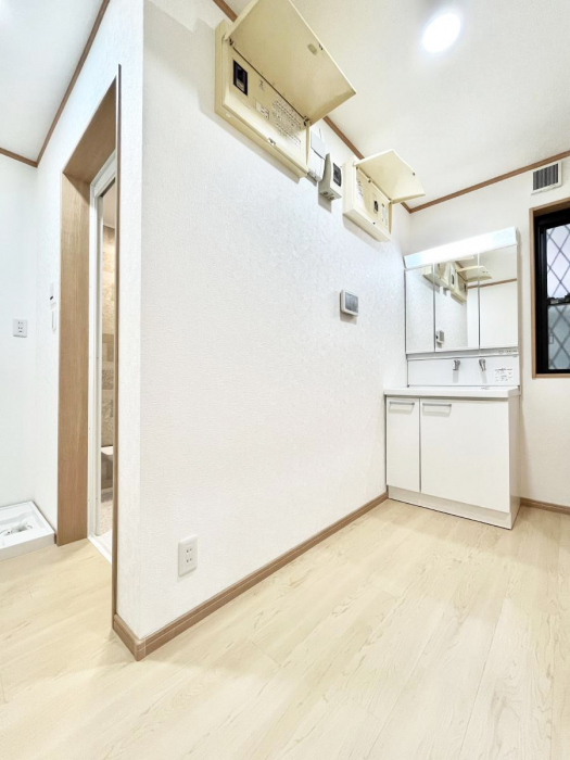 ���ʑ�E���ʏ��@������������ʉ��ώ��Œ��̐g�x�x�����K