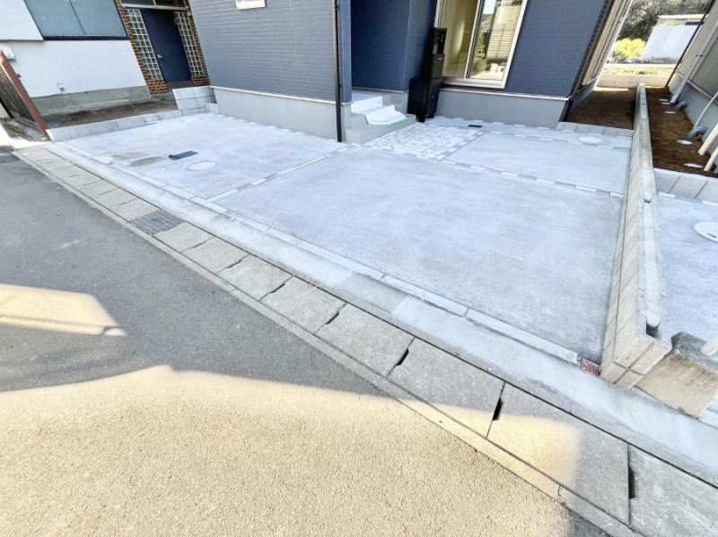 �@�����Ɍ������Ȃ����ԃX�y�[�X�B