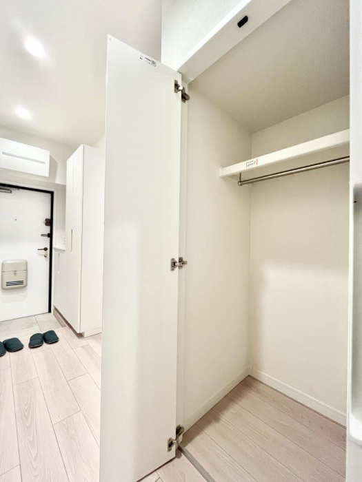 ���̑����ρ@�L�����[�B�|�������G�߂̏��������[���邱�Ƃ��ł��܂��B