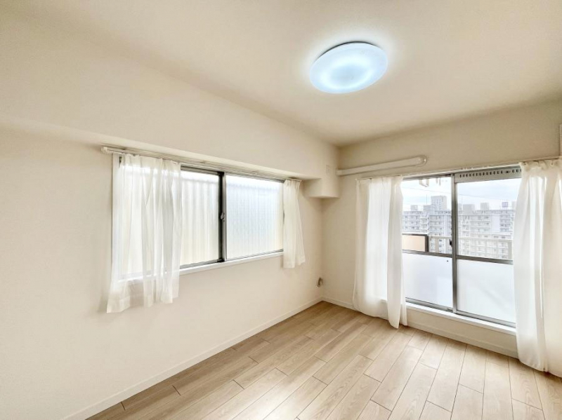 ���̑����ρ@�o���R�j�[���J�������v���X���Ă����m��  