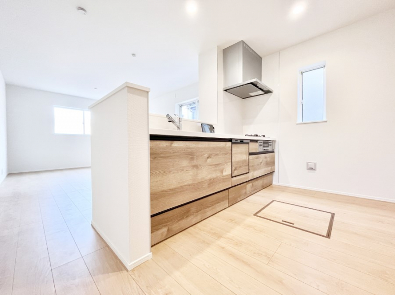 �L�b�`���@���������Ȃ��炲�Ƒ��Ƃ̉�b���y���߂�ΖʃJ�E���^�[�L�b�`��