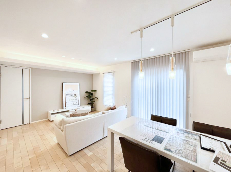 ���̑����ρ@��������̗ǂ����r���O�B���C�ɓ���̃O���[��������΍X�ɐS�n�悳���A�b�v�I