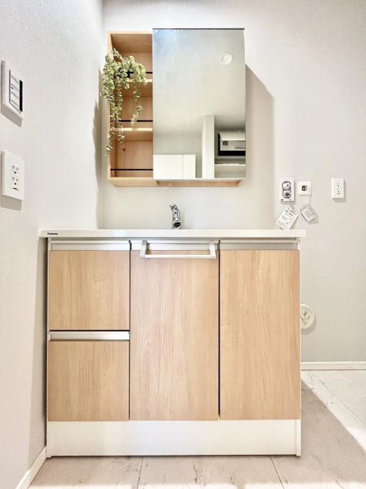 ���ʑ�E���ʏ��@�������̂�����K��Ԃł��B�����̐g�x�x���C�����ǂ����g�������܂��B 