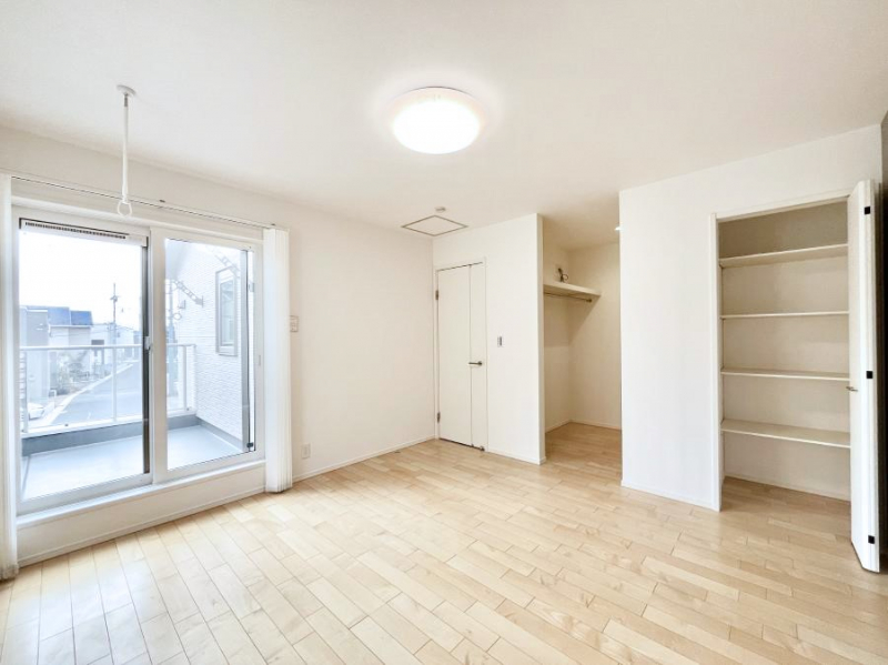 ���̑����ρ@�o���R�j�[���J�������v���X���Ă����m��