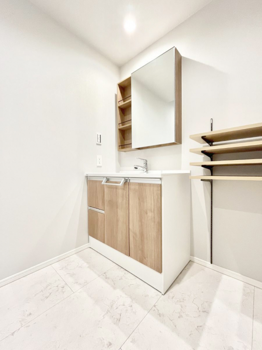 ���ʑ�E���ʏ��@�傫�����₷���O�ʋ��Ő�����������ʑ�́A�g�����Ȃ݃`�F�b�N�┧�̂������ɂ������߂ł��B 