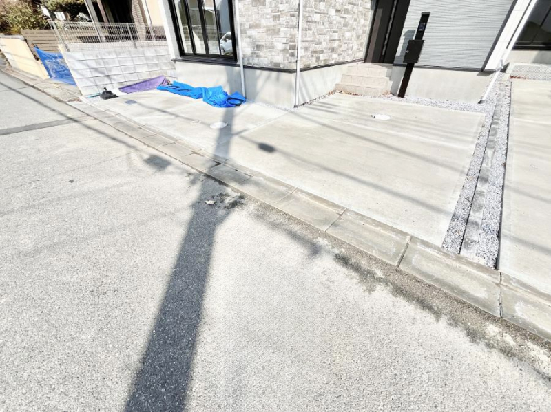 �@�����Ɍ������Ȃ����ԃX�y�[�X�B�@