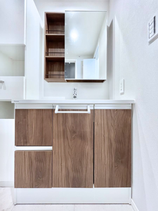 ���ʑ�E���ʏ��@�������̂�����K��Ԃł��B�����̐g�x�x���C�����ǂ����g�������܂��B 