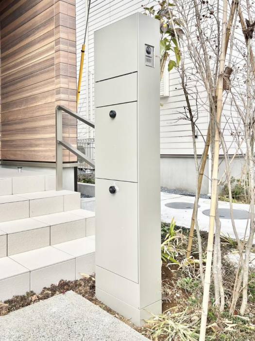 ���̑��@�\�D�E�C���^�[�z���E�|�X�g�E��z�a�n�w���ЂƂɏW��B�G���g�����X�ɂȂ��ރV���v���f�U�C���B