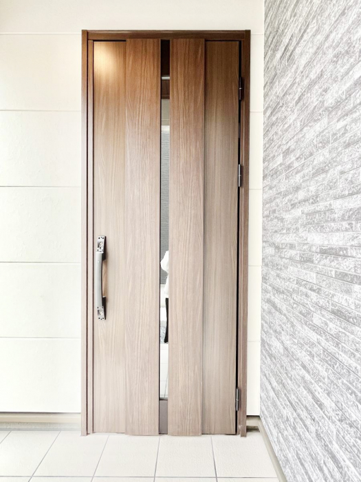 ���ց@��؂ȉƑ��A���q���o�}���錺�ցB