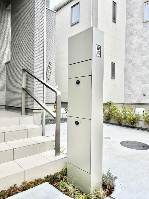 ���̑��@�\�D�E�C���^�[�z���E�|�X�g�E��z�a�n�w���ЂƂɏW��B�G���g�����X�ɂȂ��ރV���v���f�U�C���B