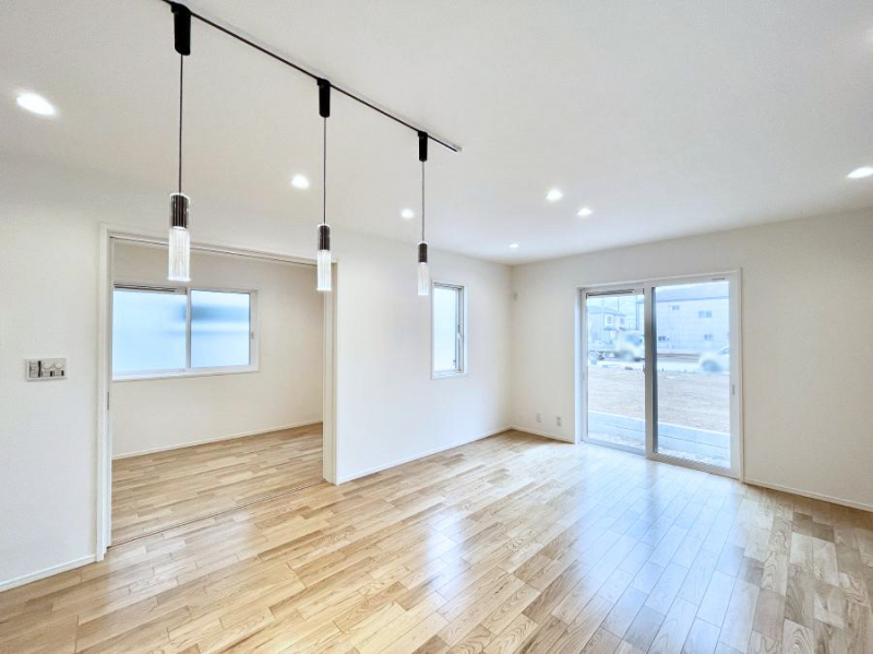 ���̑����ρ@�Ƒ������R�ƏW�܂�e���̃X�y�[�X�ɂȂ肻��