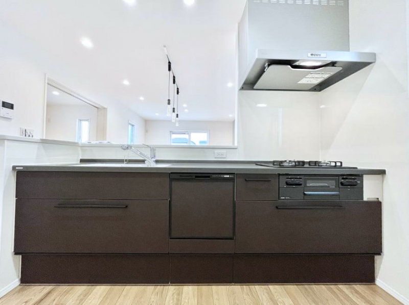 �L�b�`���@�������������I�ɁA�y�����I�V�X�e���L�b�`��  