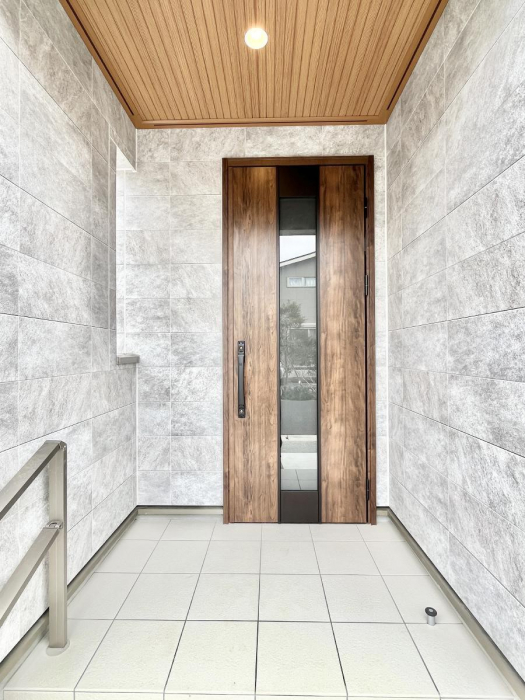 ���ց@��؂ȉƑ��A���q���o�}���錺�ցB