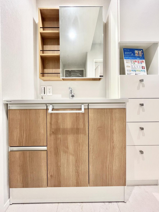 ���ʑ�E���ʏ��@�傫�����₷���O�ʋ��Ő�����������ʑ�́A�g�����Ȃ݃`�F�b�N�┧�̂������ɂ������߂ł��B 