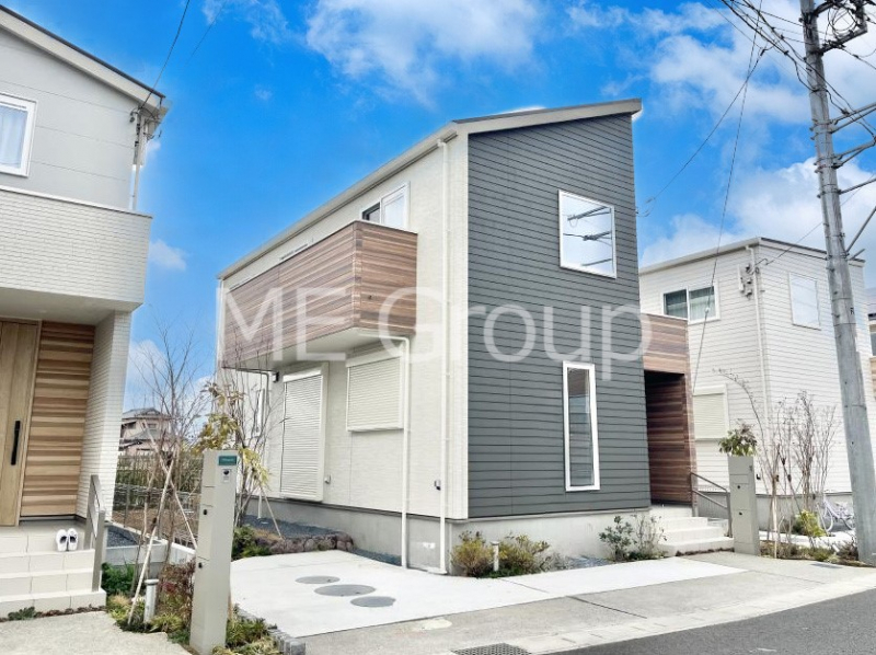 ���n�O�ώʐ^�@�������ꂽ�O�ρA�㎿�ȏZ��Ԃ��L���鎺���͉i�����S���ĉ߂�����Z���ł��B 