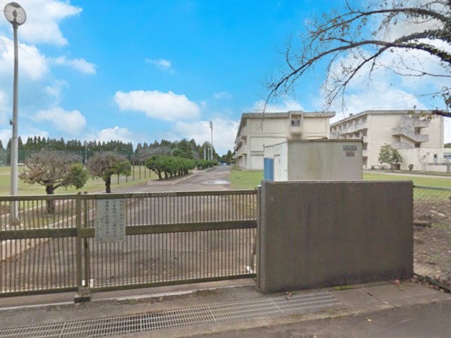 ���ӊ��@���w�Z 2470m ��t�s���z�q���w�Z