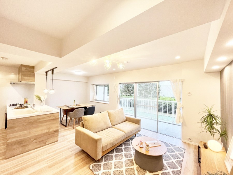 ���̑����ρ@���邢�z���������A�����̕��͋C�ɖ��������_�C�j���O�B   