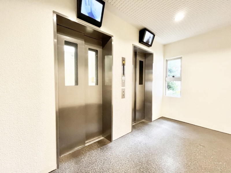 ���̑����ρ@�G���x�[�^�[������̂ŉו��̑����������S�ł���