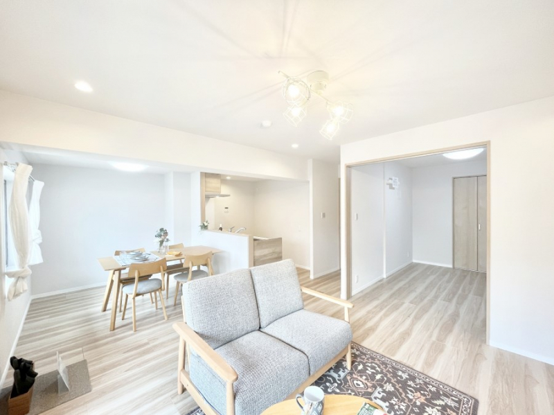 ���r���O�@���K���Ƃ�Ƃ���f�U�C���������r���O�B