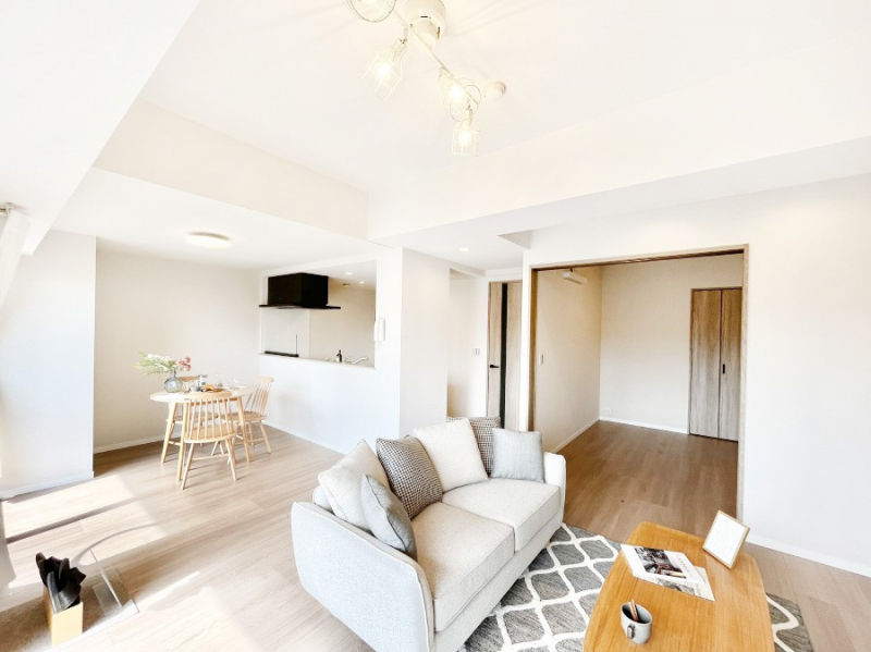 ���̑����ρ@���邢�z���������A�����̕��͋C�ɖ��������_�C�j���O�B   