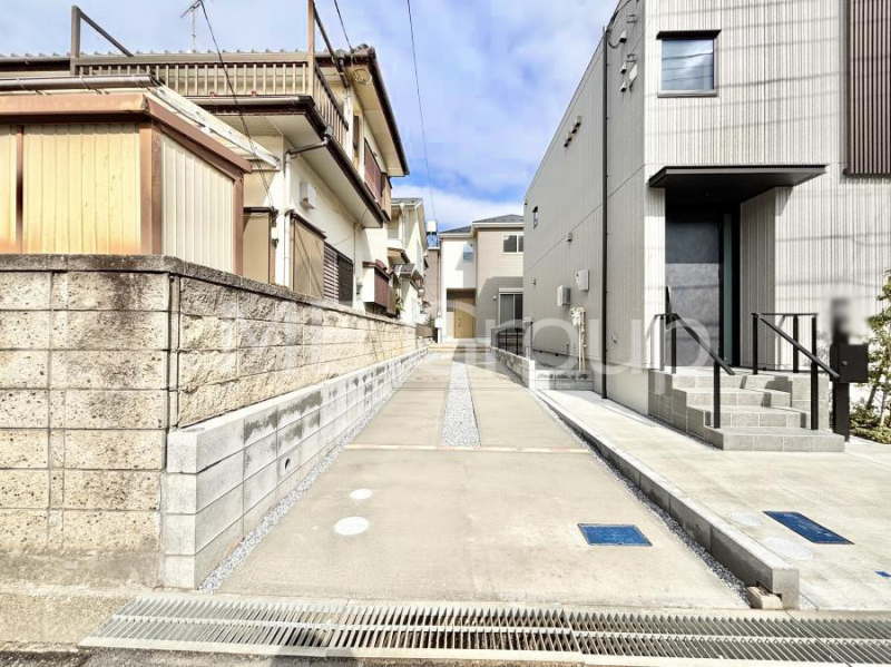 ���n�O�ώʐ^�@�ԓ��ɖʂ��Ă��炸�A�Â��Ńv���C�x�[�g���𖡂킦�闧�n�ł��B 