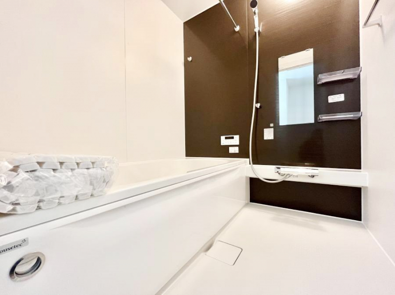 �����@����̔�������Ă���閾�邢�������̂���o�X���[���@