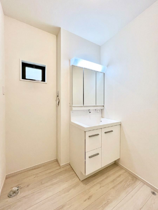 ���̑��@�������̂�����K��Ԃł��B�����̐g�x�x���C�����ǂ����g�������܂��B 