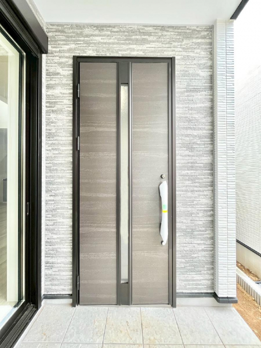 ���ց@��؂ȉƑ��A���q���o�}���錺�ցB