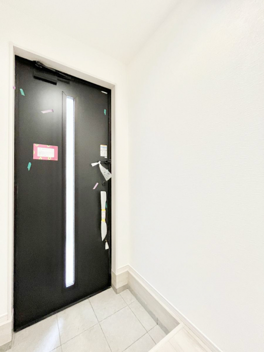 ���ց@�K���X�X���b�g�̓��������փh�A�������Ɍ���͂��Ă���܂�