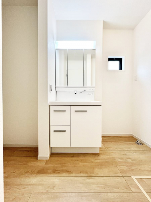 ���ʑ�E���ʏ��@���[�͂Ƌ@�\���ɗD�ꂽ���ʉ��ϑ�