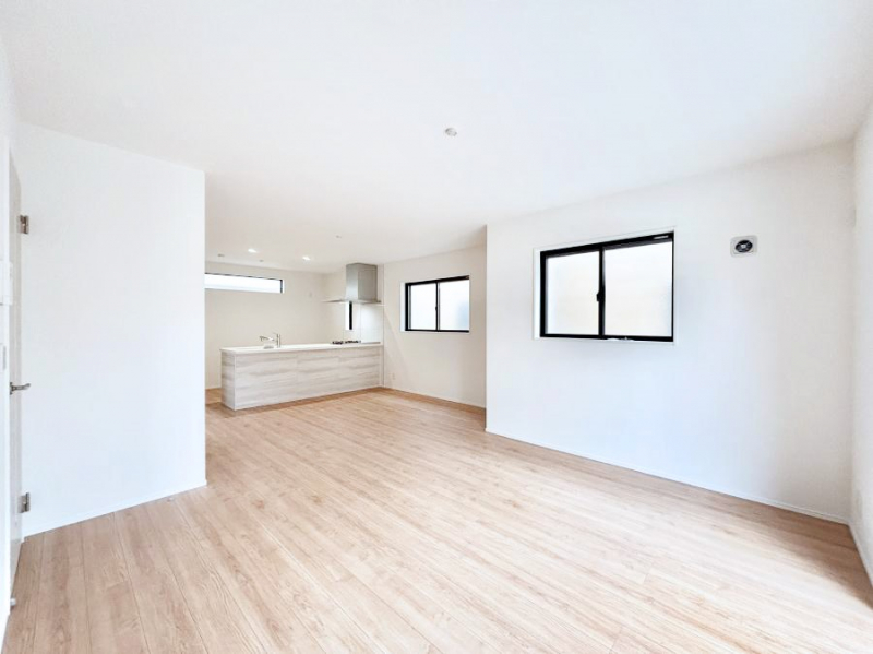 ���r���O�@18.9���̍L�X���r���O�͉Ƒ��̂Ȃ������������厖�ȃX�y�[�X�ł��B 