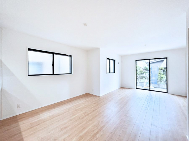 ���̑����ρ@�傫�ȑ����炽���Ղ�̗z���ƕ����������郊�r���O  