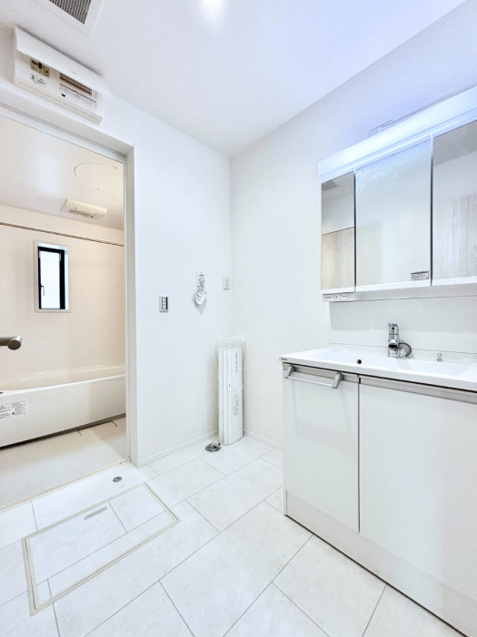 ���̑��@�������̂�����K��Ԃł��B�����̐g�x�x���C�����ǂ����g�������܂��B 