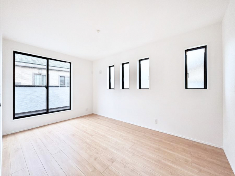 ���̑����ρ@�o���R�j�[���J�������v���X���Ă����m��