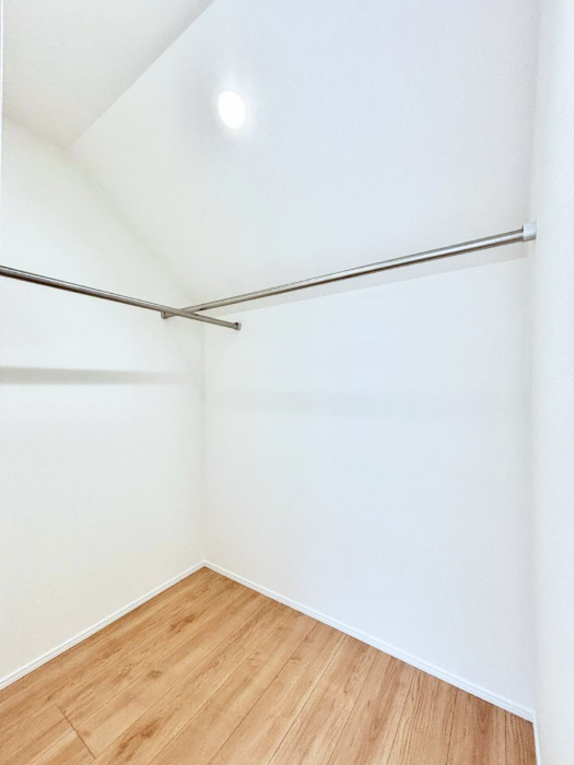 ���̑��@�ߗނ��n���K�[�Ɋ|�����܂܎��[�ł���WIC�B�ߗނ̐������ڂ����₷���ĕ֗��ł��I