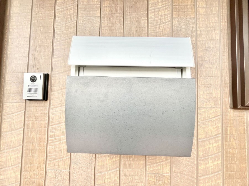 ���̑��@�V���v���f�U�C���̃|�X�g�B