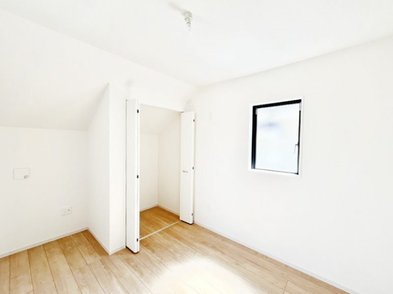 �q�������@���q���܂̂������Ƃ��Ă��I�ߗނ̐������ڂɕ֗��ȃN���[�[�b�g�t���̗m���B