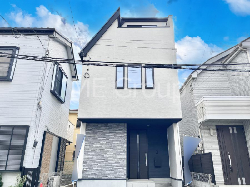 ���n�O�ώʐ^�@�������ꂽ�O�ρA�㎿�ȏZ��Ԃ��L���鎺���͉i�����S���ĉ߂�����Z���ł��B   