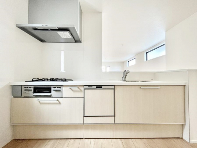 �L�b�`���@�������������I�ɁA�y�����I�V�X�e���L�b�`��  �@