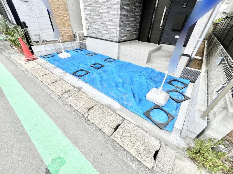 �@�����Ɍ������Ȃ����ԃX�y�[�X�B  