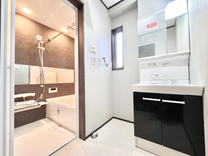 ���ʑ�E���ʏ��@������������ʉ��ώ��Œ��̐g�x�x�����K