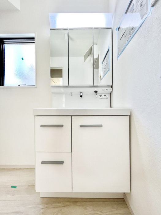 ���ʑ�E���ʏ��@���[�͂Ƌ@�\���ɗD�ꂽ���ʉ��ϑ�