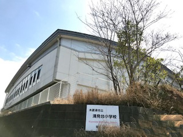 ���ӊ��@���w�Z 400m �؍X�Îs�������䏬�w�Z