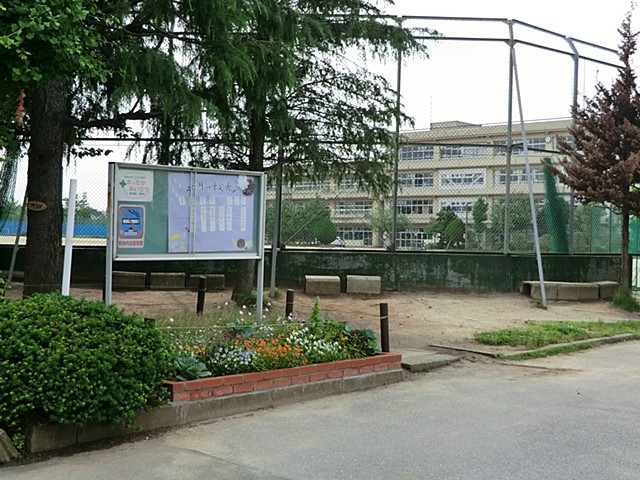 ���ӊ��@���w�Z 1120m ���s������l���w�Z