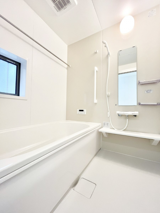 �����@����̔�����₷��؂ȃo�X�^�C���B�������Ƃ����C���y����Ŕ����Ƃ肽���ł��ˁI  