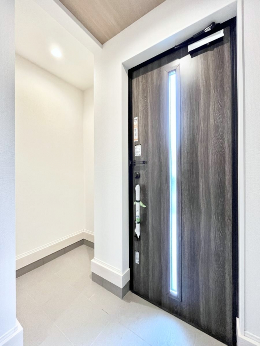 ���ց@�V���[�Y�C���N���[�N�t���̌��ցB�Ƒ��S���̌C��J��Ȃǂ���������[�ł��܂��B